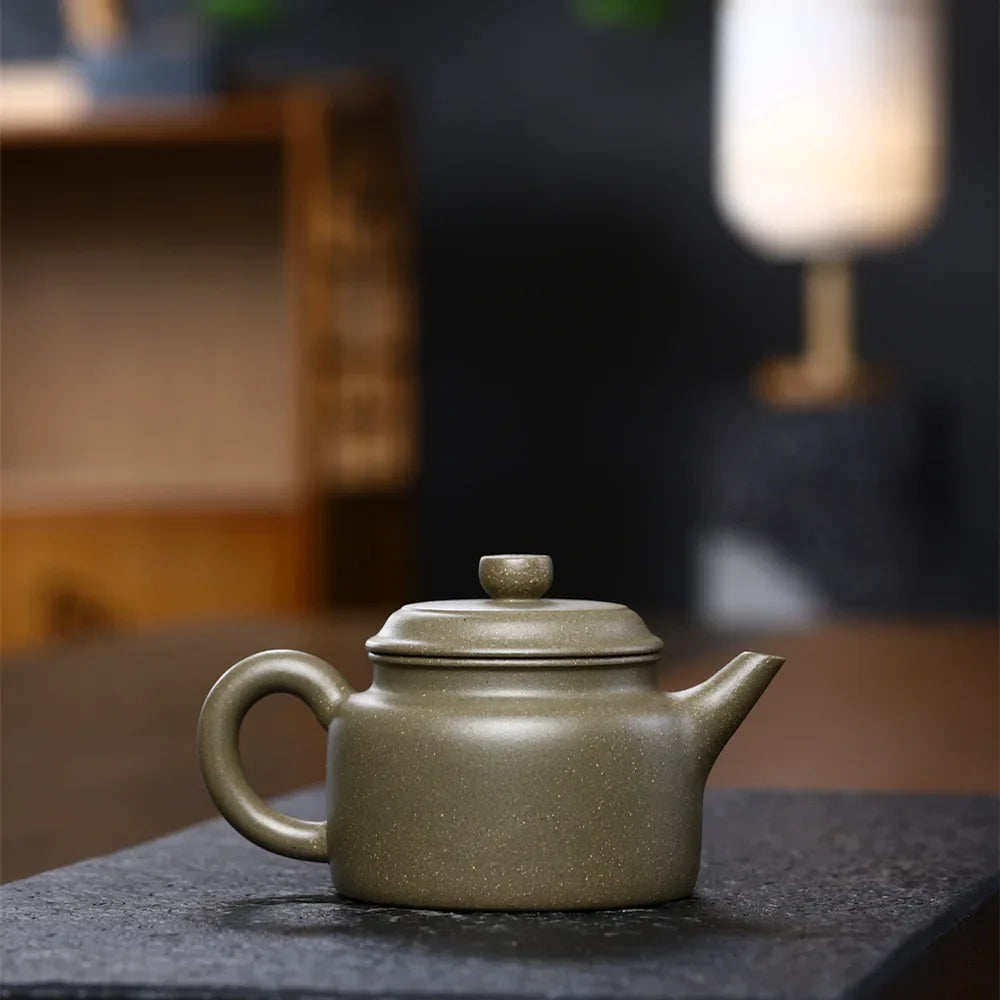 small size 150 ml Chinese kongfu tea set Yixing purple clay teapot handmade dezhong hu