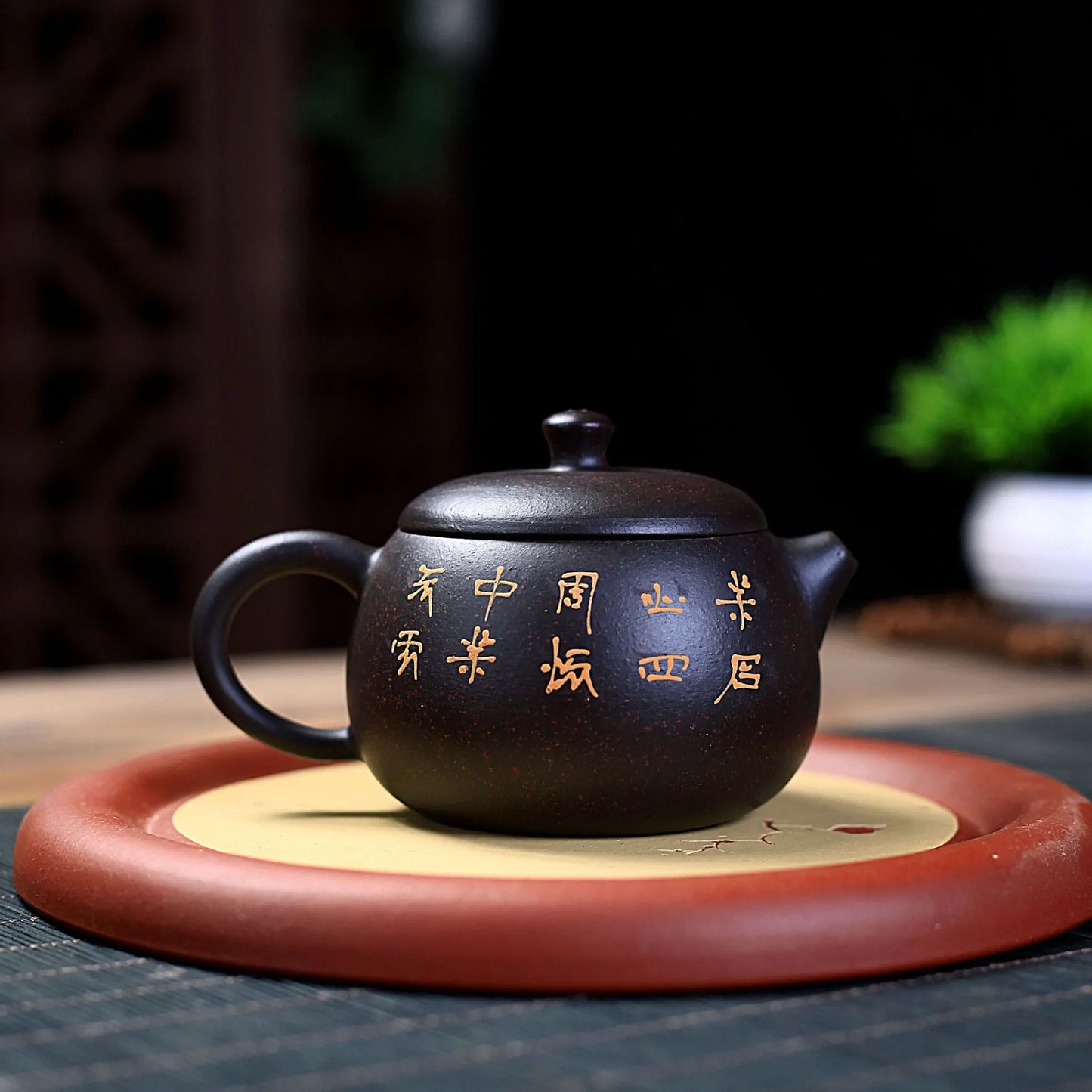 Famous Yixing purple clay teapot 220 ml handmade kongfu tea set Yingchun Zisha hu