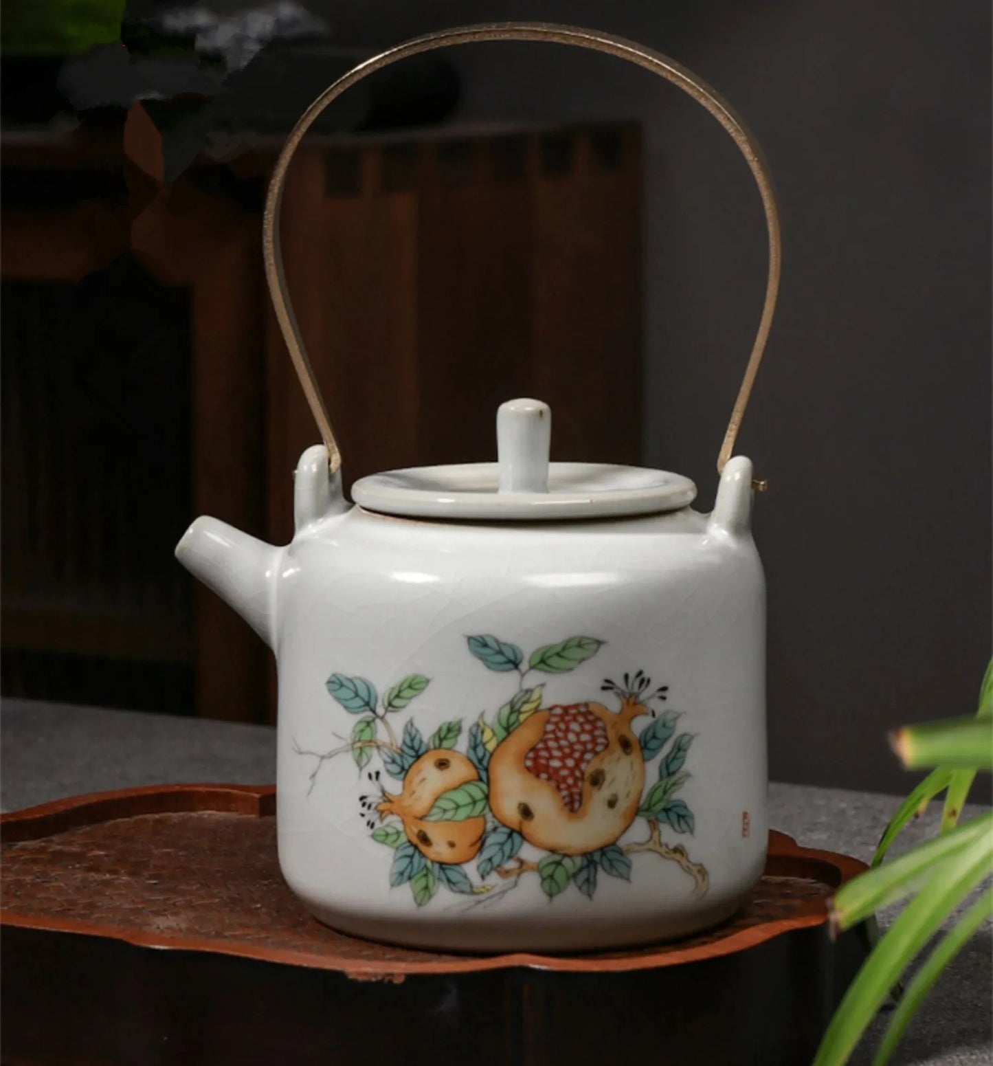 Harmony Hot Selling Chinese Traditional Household Kettle Light Luxury Decoration Style Tea Pot Ceramic